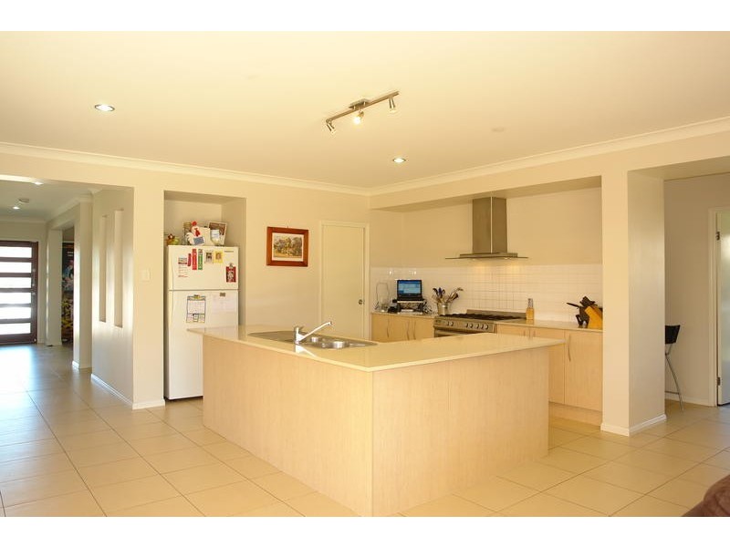 7 Springbrook Place, Moggill QLD 4070